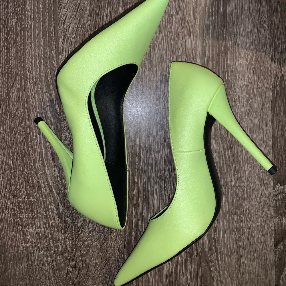 Zara neon green pumps size 37